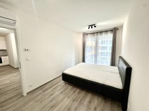 Pronájem bytu 2+kk, Praha - Hloubětín, Poděbradská, 55 m2
