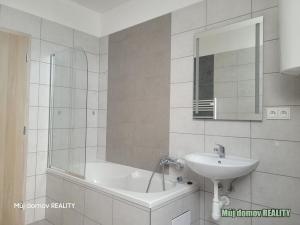 Pronájem bytu 2+1, Kostelec nad Labem - Jiřice, Okružní, 55 m2