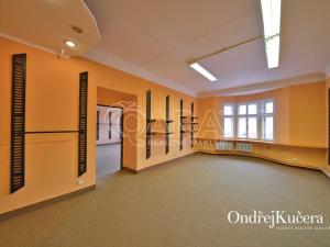 Prodej činžovního domu, Trutnov - Vnitřní Město, Krakonošovo náměstí, 857 m2