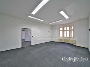 Prodej činžovního domu, Trutnov - Vnitřní Město, Krakonošovo náměstí, 857 m2