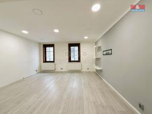 Pronájem bytu 1+1, Jablonec nad Nisou, Mírové náměstí, 45 m2