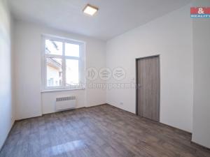 Pronájem bytu 1+1, Sokolov, Nádražní, 42 m2