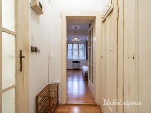 Pronájem bytu 1+kk, Praha - Libeň, Na Rokytce, 29 m2