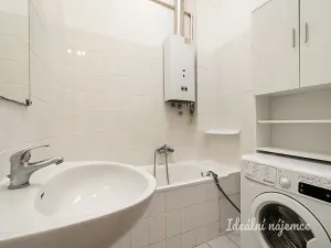 Pronájem bytu 1+kk, Praha - Libeň, Na Rokytce, 29 m2