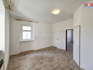 Pronájem bytu 2+kk, Karlovy Vary - Dvory, Na Průhoně, 36 m2