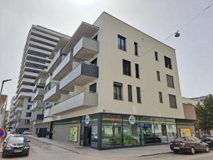 Pronájem bytu 2+kk, Brno, Bratislavská, 61 m2