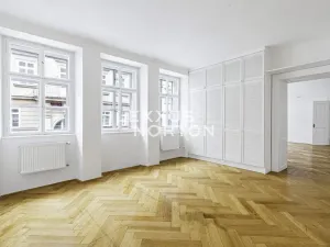 Prodej bytu 3+1, Praha - Malá Strana, Tržiště, 107 m2