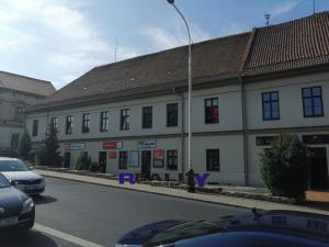Pronájem kanceláře, Žatec, třída Obránců míru, 76 m2