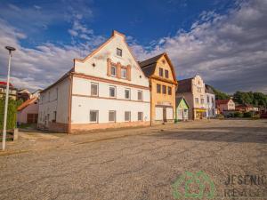 Prodej bytu 3+1, Žulová, Mariánské náměstí, 150 m2