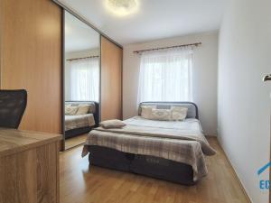 Pronájem bytu 3+kk, Praha - Libeň, Krejčího, 78 m2