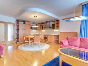 Pronájem bytu 4+kk, Praha - Kunratice, V Zeleném údolí, 100 m2