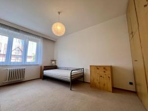 Pronájem bytu 2+1, Praha - Dejvice, Evropská, 67 m2