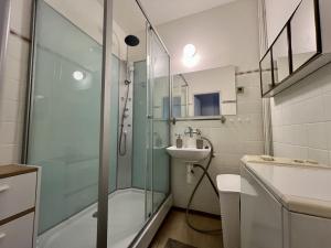 Pronájem bytu 2+1, Praha - Dejvice, Evropská, 67 m2