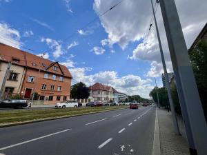 Pronájem bytu 2+1, Praha - Dejvice, Evropská, 67 m2