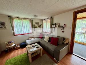 Prodej chaty, Bělá pod Bezdězem, Nad Kuřívodskou Silnicí, 91 m2