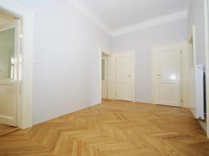 Pronájem bytu 4+1, Praha - Smíchov, Kořenského, 124 m2