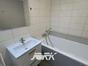 Pronájem bytu 3+1, Pardubice, Lonkova, 75 m2