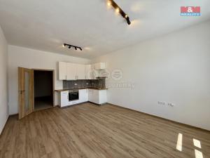 Pronájem bytu 1+kk, Třebechovice pod Orebem, Masarykovo náměstí, 41 m2
