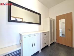 Pronájem bytu 1+1, Praha - Nusle, Křesomyslova, 36 m2
