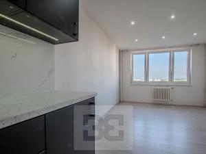 Pronájem bytu 1+kk, Praha - Háje, Hlavatého, 27 m2