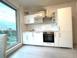 Pronájem bytu 2+kk, Praha, Počernická, 60 m2