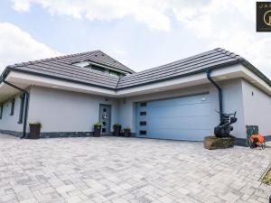 Prodej rodinného domu, Buštěhrad, Břízová, 250 m2