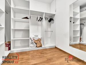 Prodej bytu 3+kk, Karlovy Vary, Divadelní náměstí, 137 m2