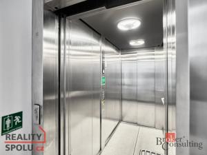 Prodej bytu 3+kk, Karlovy Vary, Divadelní náměstí, 137 m2