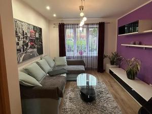 Pronájem bytu 2+kk, Praha - Košíře, Mikšovského, 57 m2