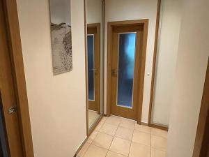 Pronájem bytu 2+kk, Praha - Košíře, Mikšovského, 57 m2