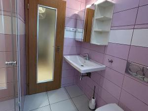 Pronájem bytu 2+kk, Praha - Košíře, Mikšovského, 57 m2