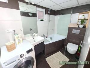 Pronájem bytu 2+kk, Praha - Smíchov, Mošnova, 51 m2