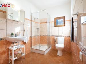 Prodej rodinného domu, Kundratice, 770 m2