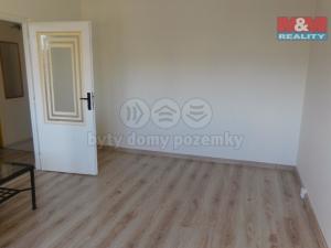 Pronájem bytu 1+1, Louny, Petra Obrovce, 35 m2