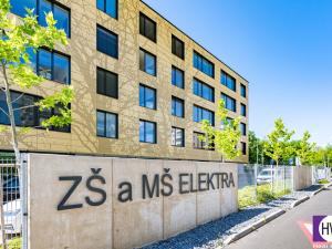 Prodej bytu 2+kk, Praha, U Elektry, 56 m2