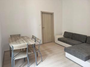 Pronájem bytu 2+kk, Plzeň - Jižní Předměstí, V Šipce, 36 m2