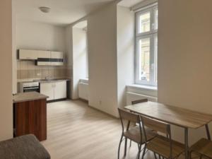 Pronájem bytu 2+kk, Plzeň - Jižní Předměstí, V Šipce, 36 m2