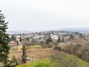 Pronájem bytu 3+1, Praha - Troja, Na Šutce, 100 m2