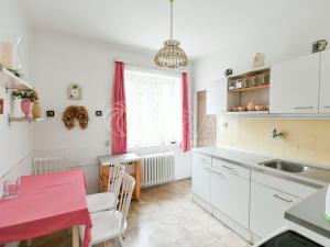 Pronájem bytu 3+1, Praha - Troja, Na Šutce, 100 m2