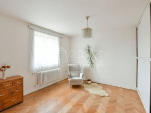 Pronájem bytu 3+1, Praha - Troja, Na Šutce, 100 m2
