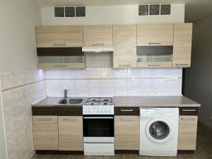Pronájem bytu 2+1, Brno, Opálkova, 51 m2
