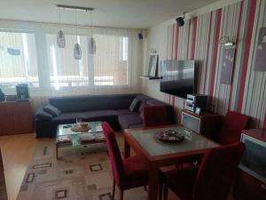 Pronájem bytu 3+kk, Praha - Petrovice, Jakobiho, 55 m2