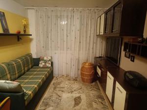 Pronájem bytu 3+kk, Praha - Petrovice, Jakobiho, 55 m2