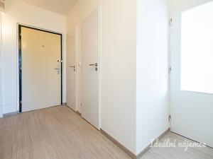 Pronájem bytu 2+kk, Praha, Štichova, 42 m2
