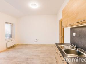 Pronájem bytu 2+kk, Rousínov, Sušilovo náměstí, 52 m2