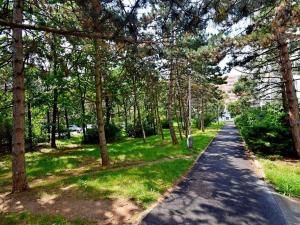 Pronájem bytu 2+kk, Praha - Troja, Hnězdenská, 51 m2