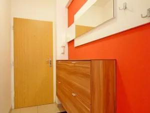 Pronájem bytu 2+kk, Praha - Troja, Hnězdenská, 51 m2