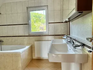 Prodej rodinného domu, Lomnička, 195 m2