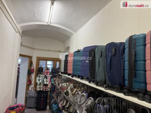 Pronájem obchodního prostoru, Frenštát pod Radhoštěm, nám. Míru, 150 m2