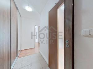 Prodej bytu 2+kk, Praha - Prosek, Ctěnická, 39 m2